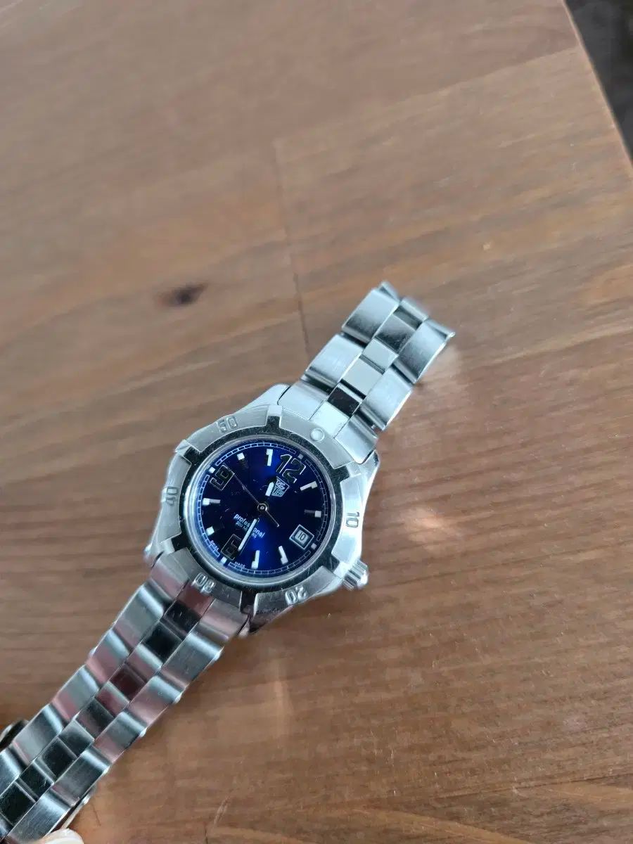 TAG Heuer タグホイヤー レーディス プロフェッショナル 2000 28mm
