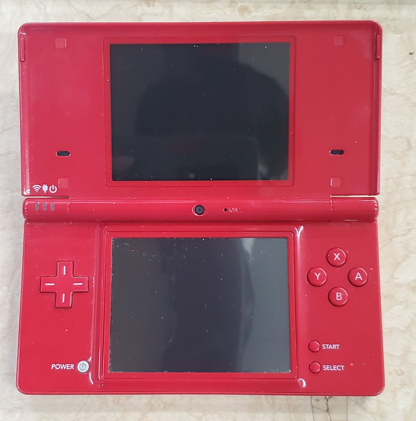 DSi本体 任天堂 DSi ニンテンドーDSi 本体 タッチペン付 選べる6色 中古