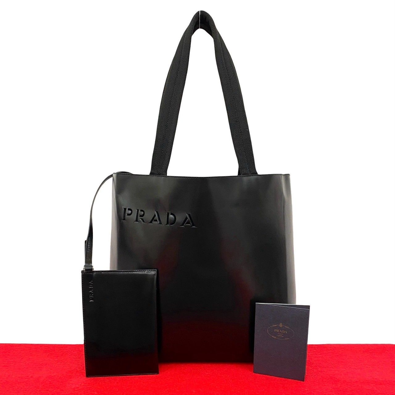極 美品 ポーチ付 PRADA プラダ パンチング ロゴ レザー 本革 極 美品 ポーチ付 PRADA プラダ パンチング ロゴ レザー 本革