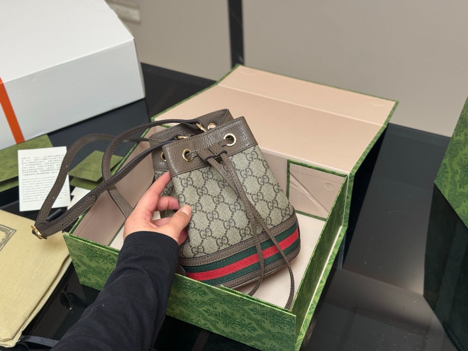 今日特価】GUCCI Ophidia グッチ オフィディア バケットバッグ
