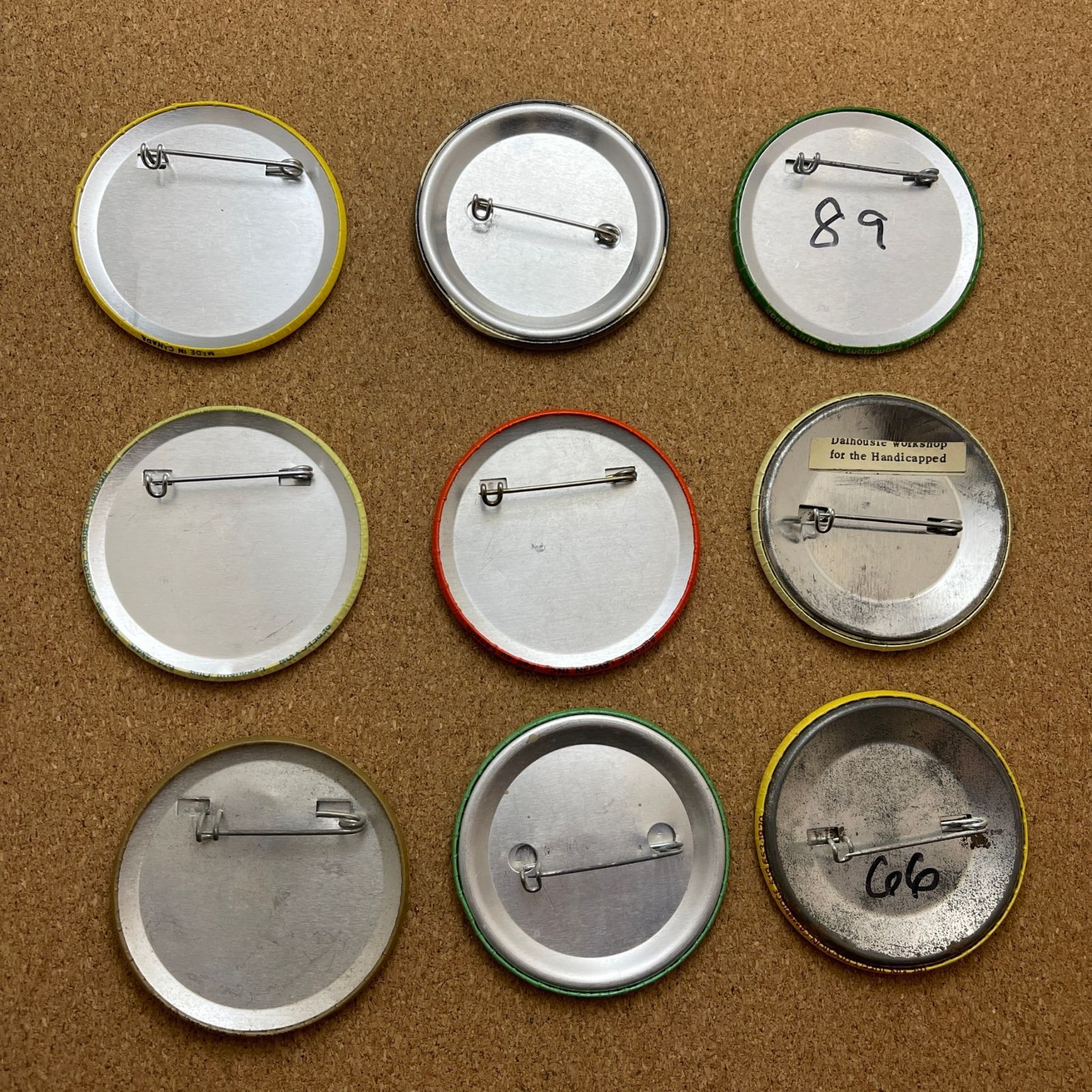 缶バッジ ツートーン 派手 ビンテージ アンティーク 50s ~ 60s