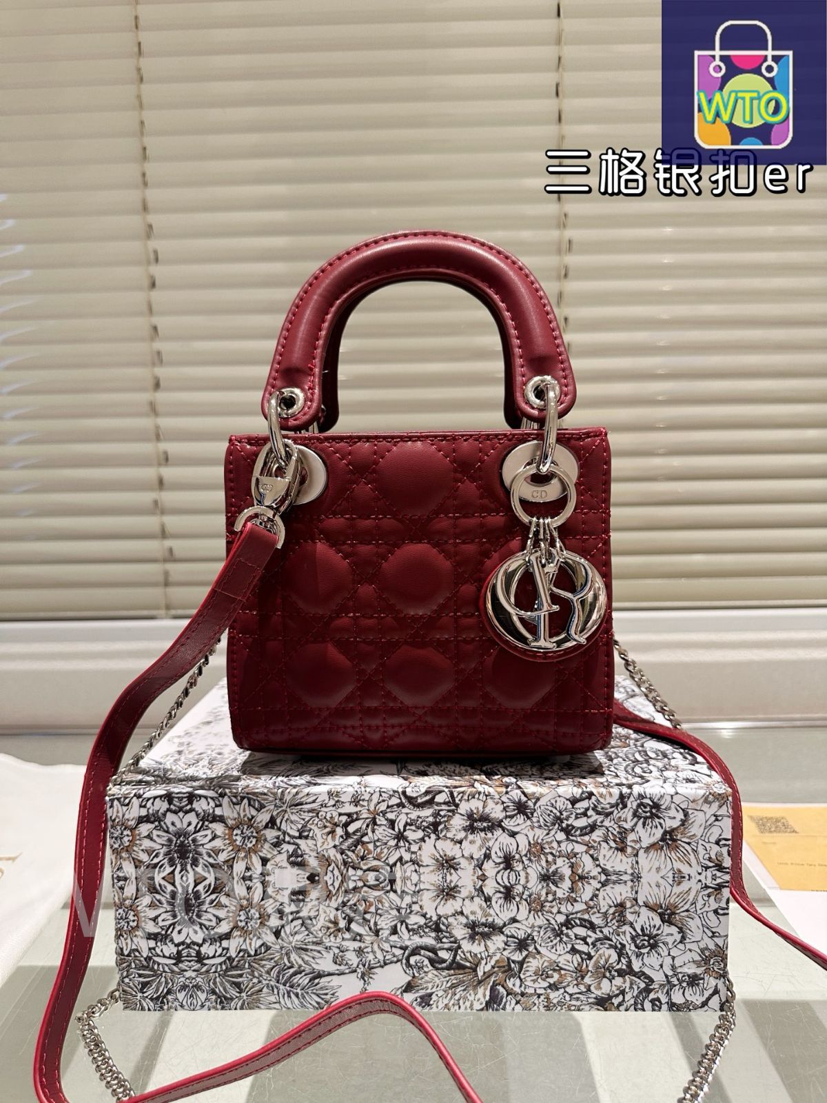 今日 Dior Lady Dior Lambskin Bag with F able Gift Box - ディオール レディー ディオール ラムスキン バッグ フォールダブル ギフトボックス付-WTO輸入1