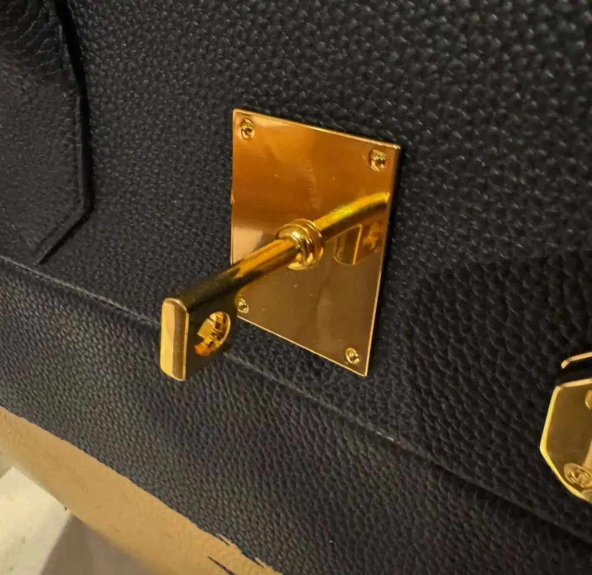 ラフィナート エトゥアル チェイン トートバッグ