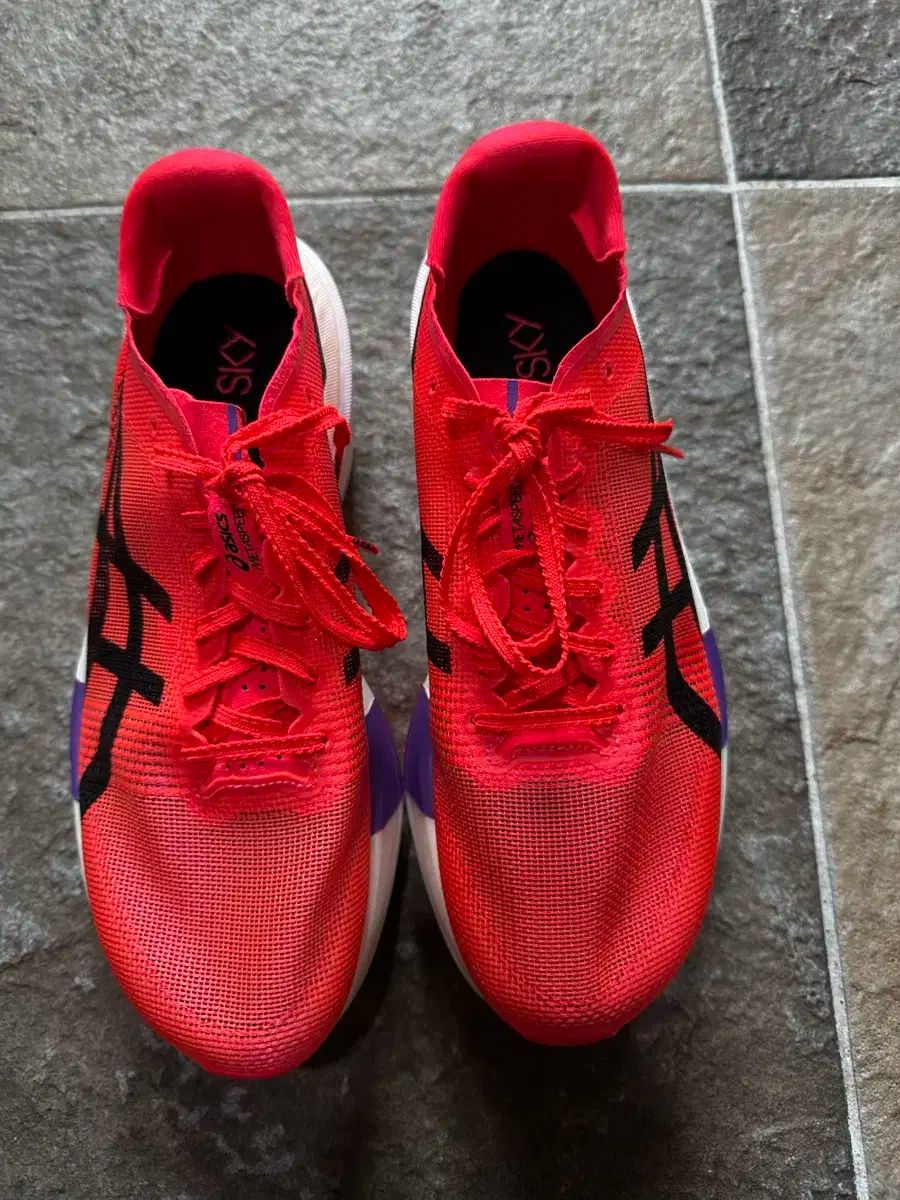 アシックス メタスピード スカイ 265