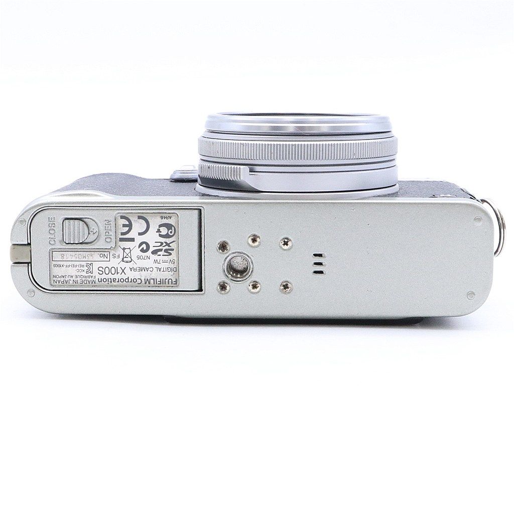 実用品】 Fujifilm FinePix X100S シルバー #5811 - メルカリ