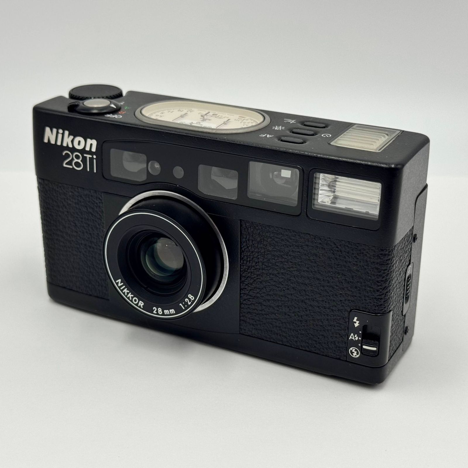 美品 Nikon ニコン 28Ti NIKKOR 28mm 1:2.8 コンパクト フィルム 