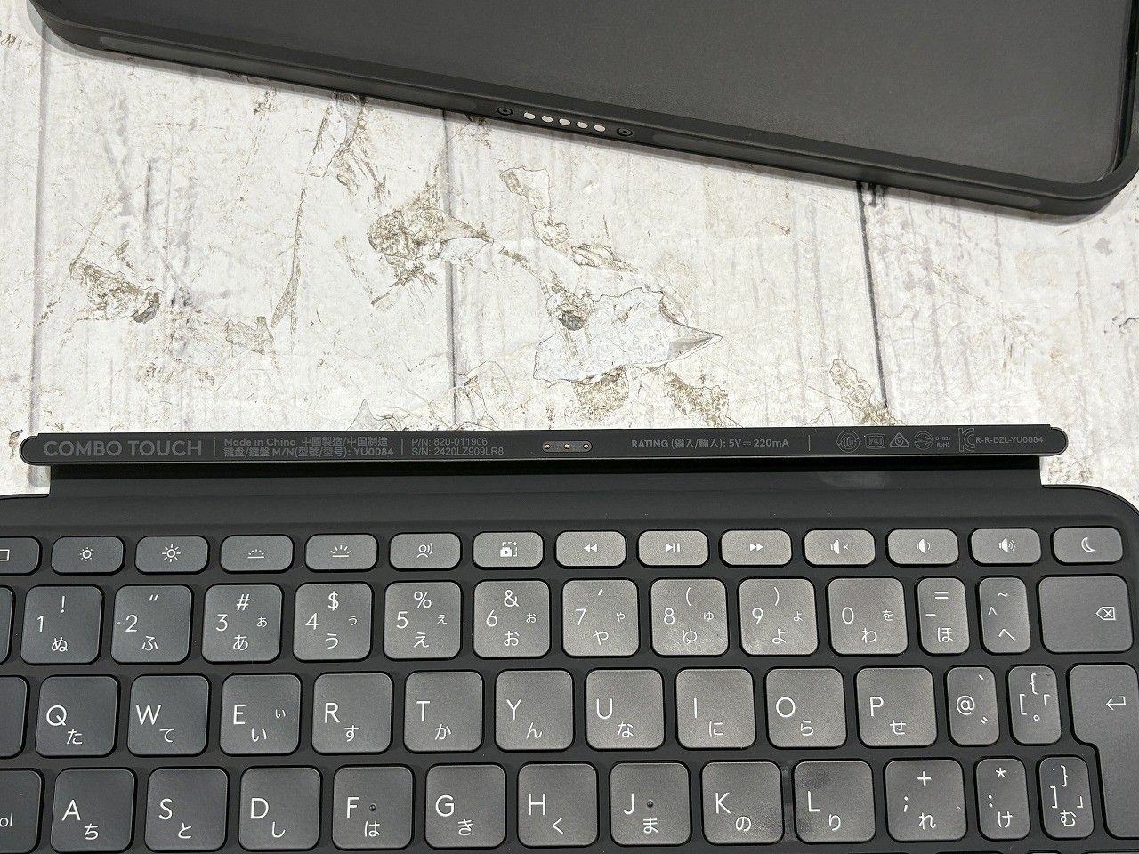 Logicool Combo Touchキーボード iPad Pro11インチ用 Combo Touch