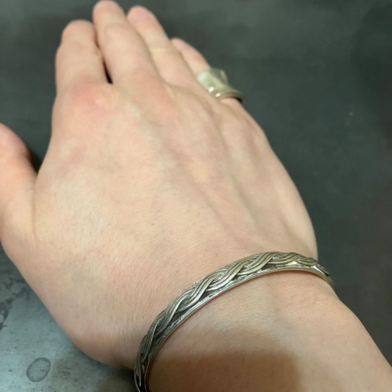 SILVER925 TWIST PLAIN BANGLE/シルバー/バングル 【公式通販】