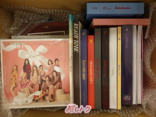TWICE 箱入り CD セット 20枚
