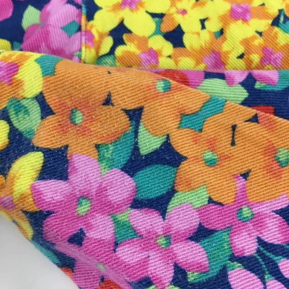 PEARLY GATESパーリーゲイツ 花柄ショートパンツ 美品　カラフル メッシュジャージ ショートパンツ ＜Bio PG SMILE野菜柄