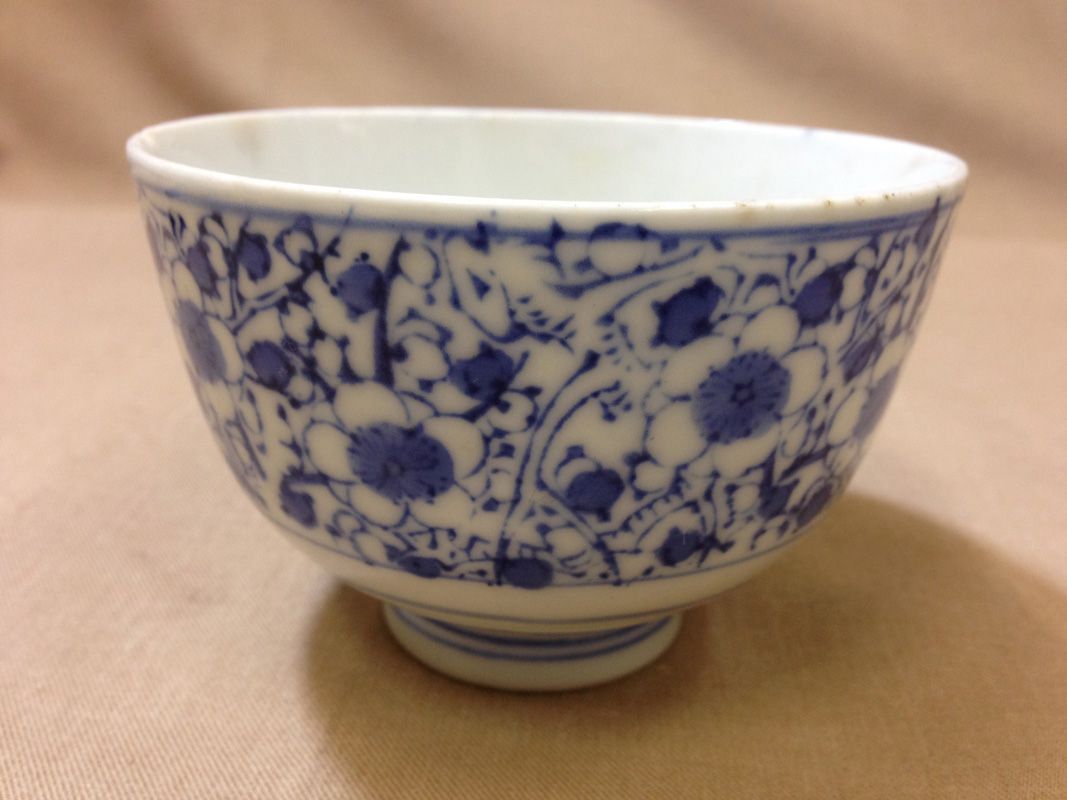 伊万里-花唐草向付 伊万里焼染付唐草に花図向付 5