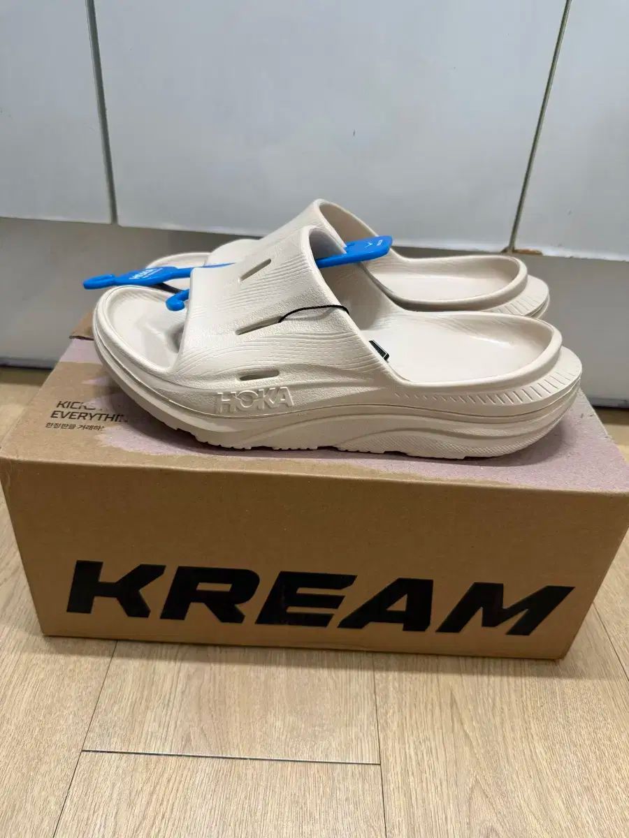 ホカ オラ リカバリー スライド シフティング サンド