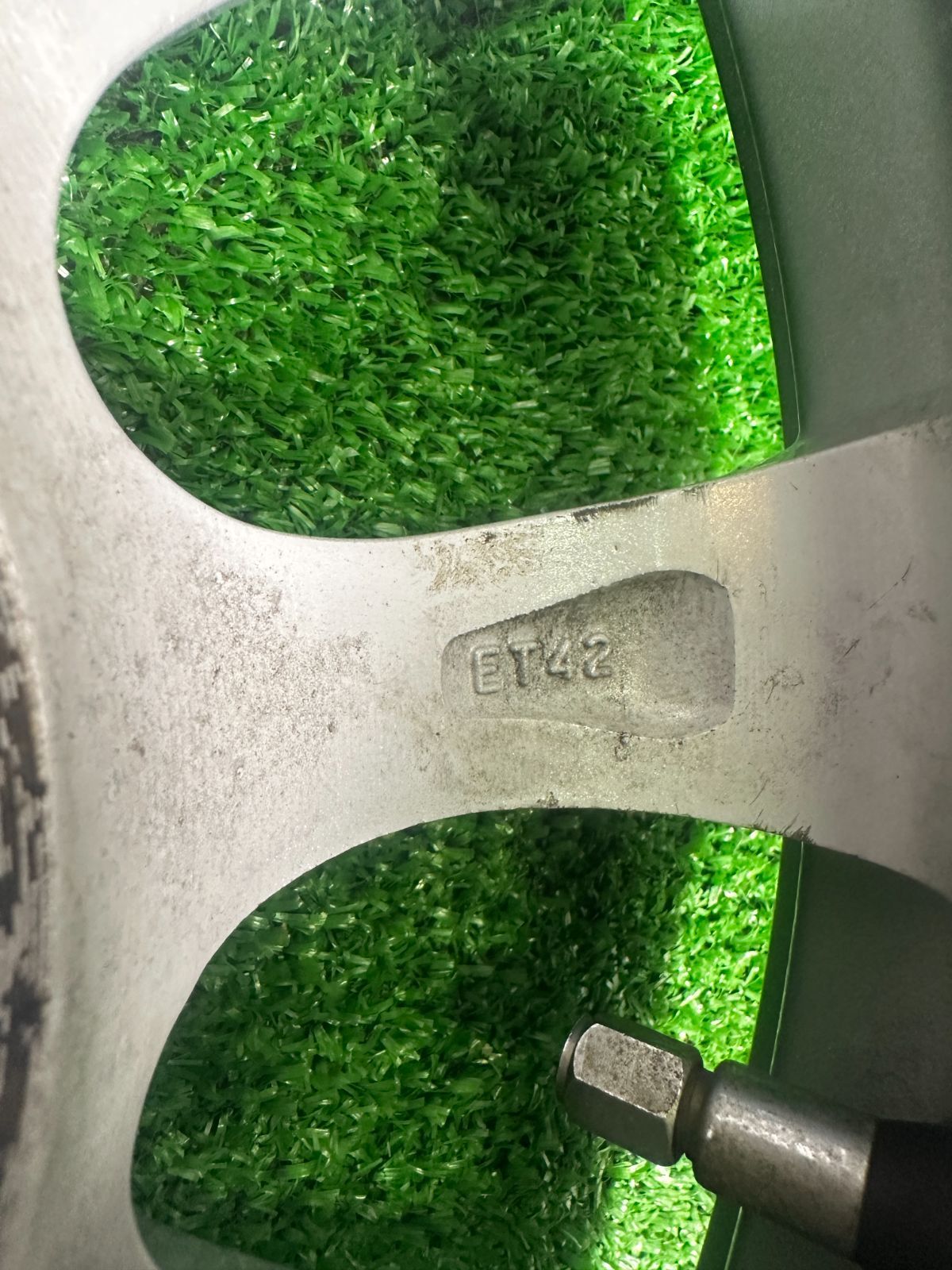 TA084