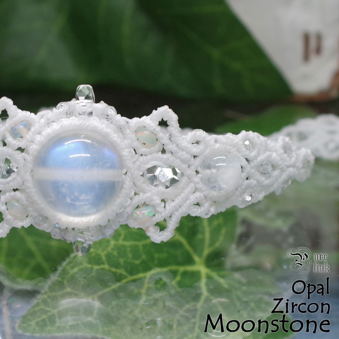 ロイヤルブルームーンストーン オパール