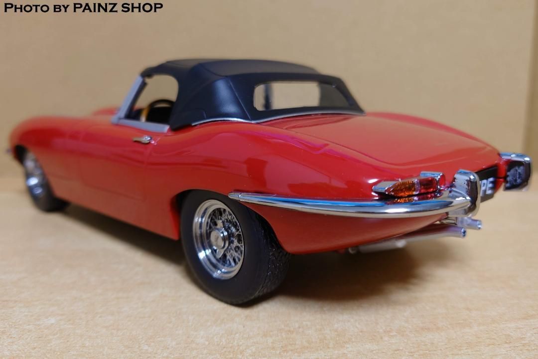 1/18ジャガーEタイプ クローズド 1961 レッド JaguarE-type - メルカリ