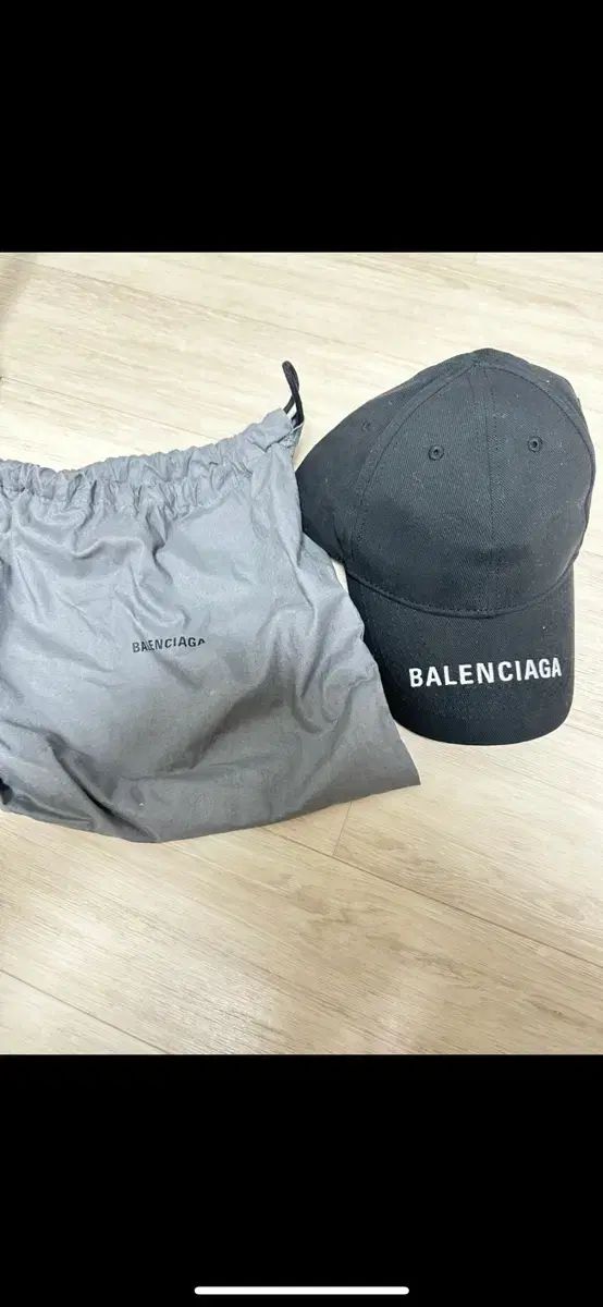 BALENCIAGA バレンシアガ 帽子 販売