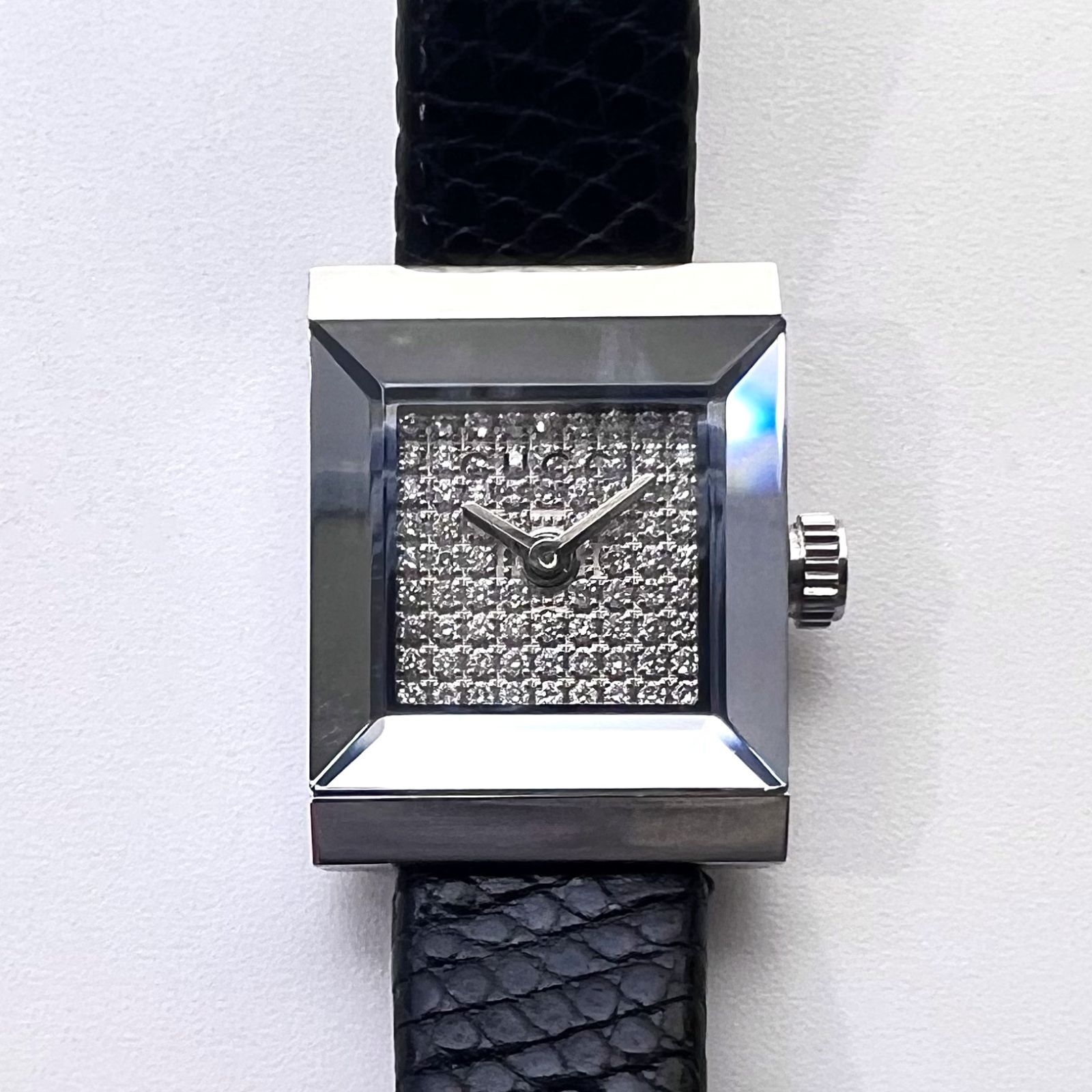 GUCCI グッチ Gフレーム 76P ダイヤモンド 文字盤 レディース クオーツ 腕時計 128.5|YA128530 レザー 14x18mm 稼働中 aua67818071005