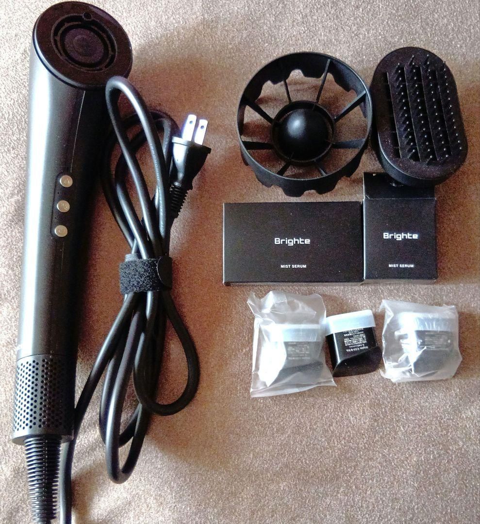 お値下げ☆Brighte ヘアドライヤー ブラック お値下げ☆Brighte ヘアドライヤー ブラック Brighte Shower