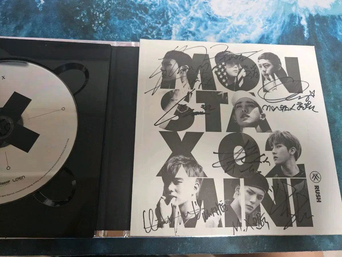 MONSTA X ALL ABOUT LUV LPレコード盤 MONSTA X ALL ABOUT LUV LPレコード盤 MONSTA X ALL ABOUT LUV