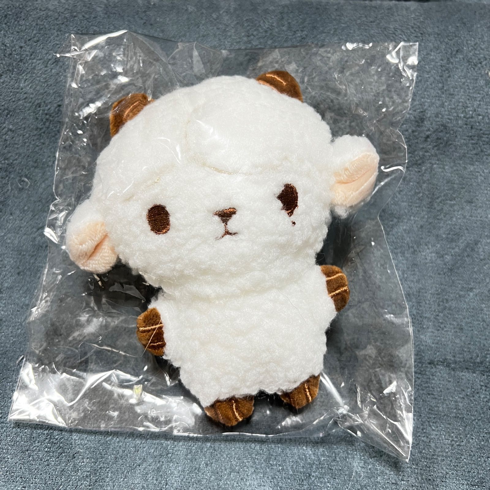 ドギョム　ぬいぐるみ　10cm 新品　マスター　セブチ　svt ドギョム ぬいぐるみ 10cm 新品 マスター セブチ seventeen