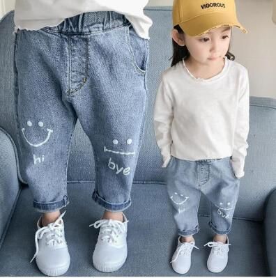 キッズ 子供服　パンツ　ジーンズ　デニムパンツ　カジュアル　ロング　ズボン