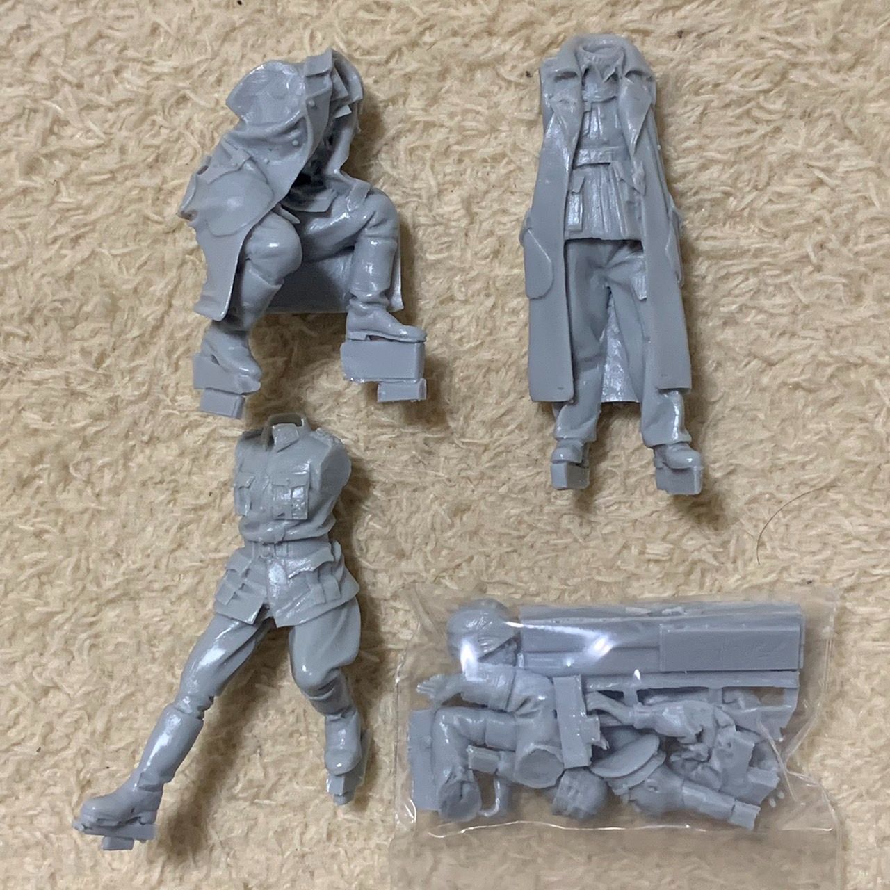 ミニチュア 兵士 3体 1/35スケール ミリタリー 外国兵 大戦 男性兵 レジン 未塗装 未組み立て キット ジオラマ フィギュア 樹脂模型 954  - メルカリ