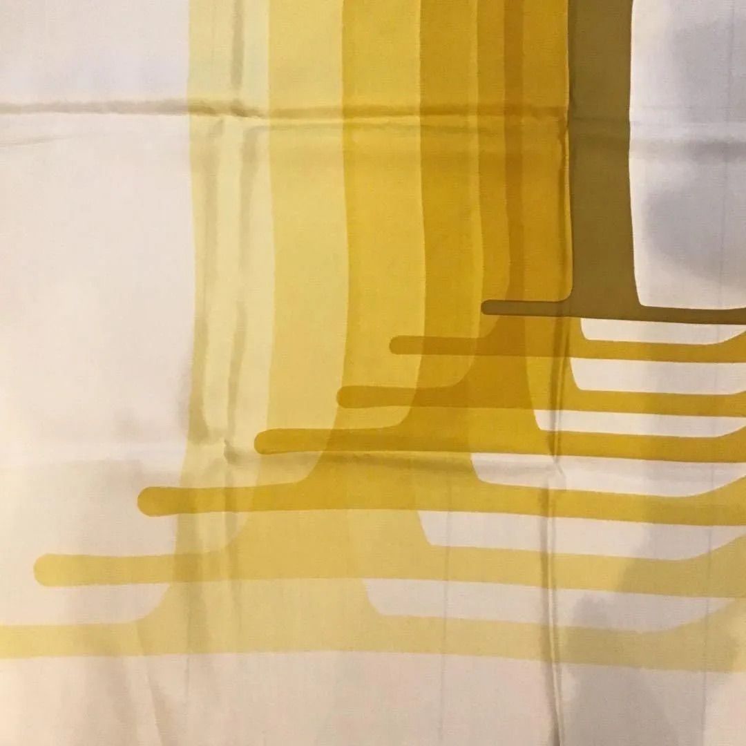 美品！ Christian Dior ヴィンテージ シルクスカーフ クリスチャン