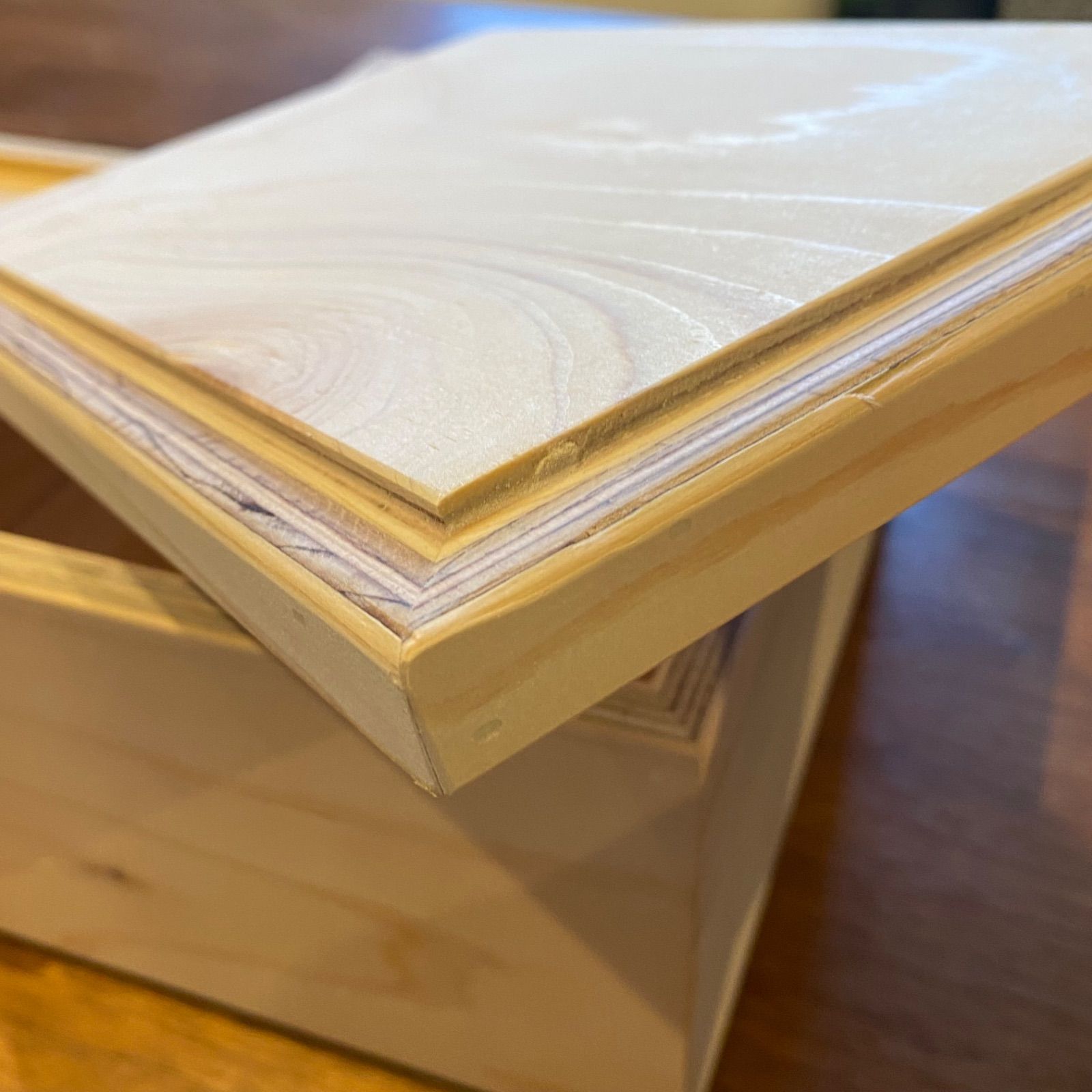 重ねられる 木箱