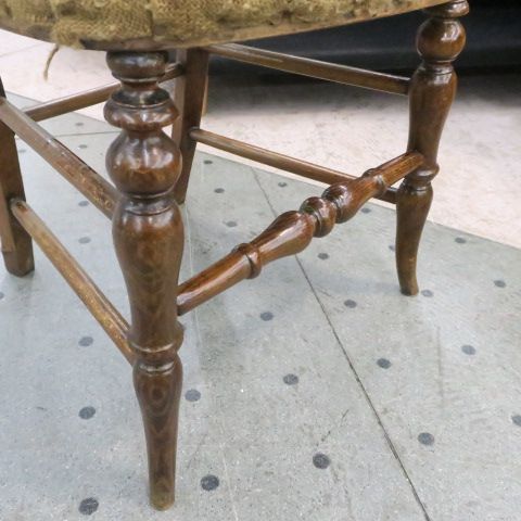 バルーンバックチェア 英国アンティーク アンティーク家具 椅子 詳細