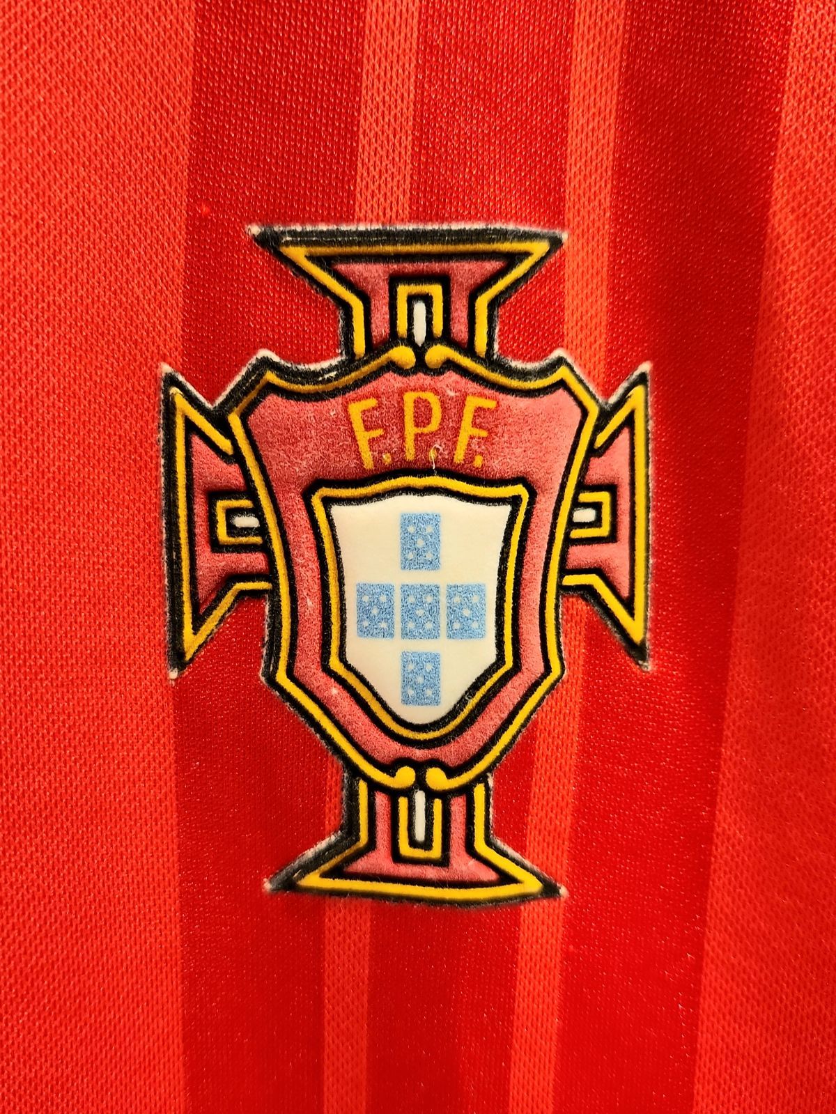 知的な 90s adidas ポルトガル代表 UK製 サッカーユニフォーム サイズM サッカーシャツ 1994年 テクノロジー