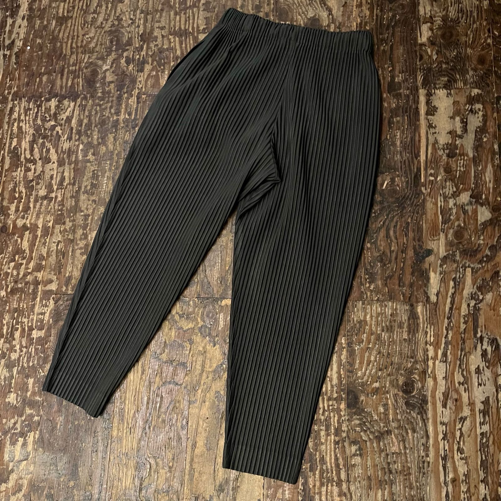 HOMME PLISSE ISSEY MIYAKE オムプリッセ イッセイミヤケ 23AW MC JULY PANTS プリーツパンツ SIZE  1.HP33JF104 【代官山11】 - メルカリ