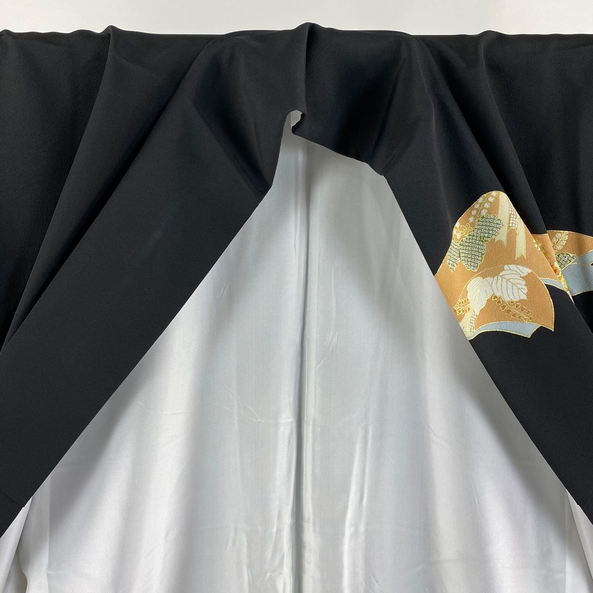 付下げ 身丈150.5cm 裄丈67cm M 袷 千總 落款 誰が袖 草花 金糸 刺繍  