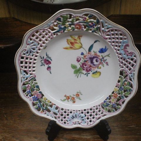 アンティーク　マイセン　豪華なリーフプレート　Meissen【稀少品・美術品】 Amazon.co.jp: マイセン プレート□ベーシックフラワー ブーケ