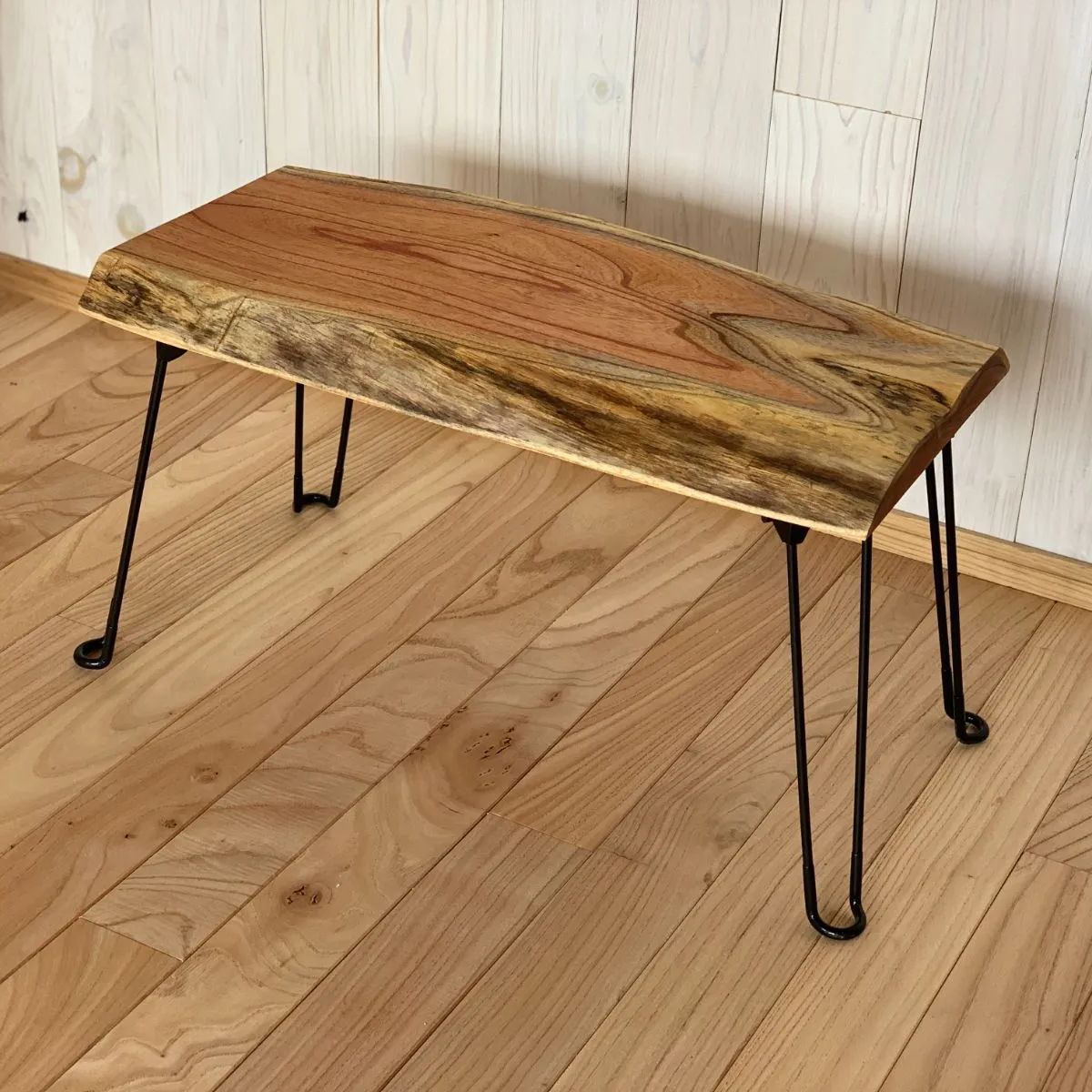 表面研磨オイル塗装済み栴檀（センダン）無垢材テーブル　ちゃぶ台　ローテーブル