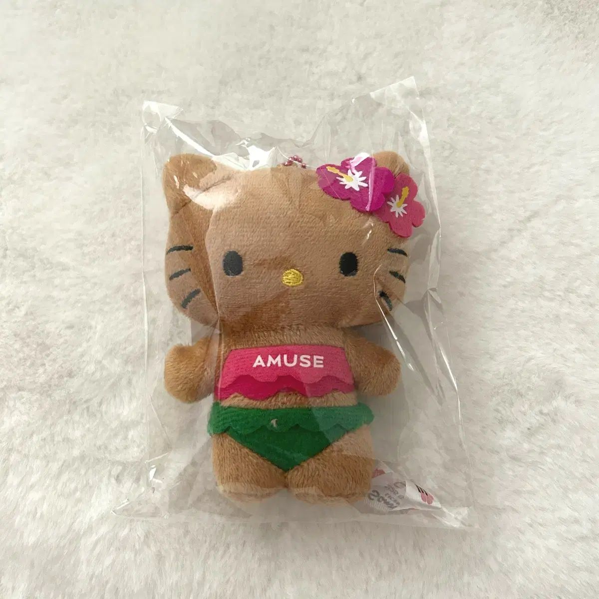 アミューズ 日焼けキティ キーホルダー