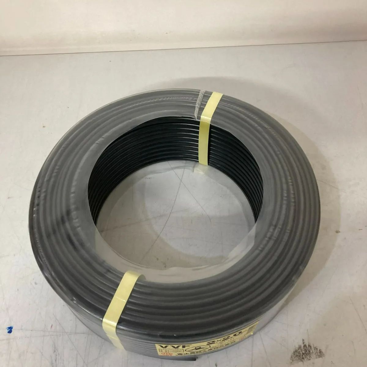 2014年11月12日製 富士電線工業 VVFケーブル 平形 100m巻 灰色 VVFケーブル 100m巻 灰色2x2.0