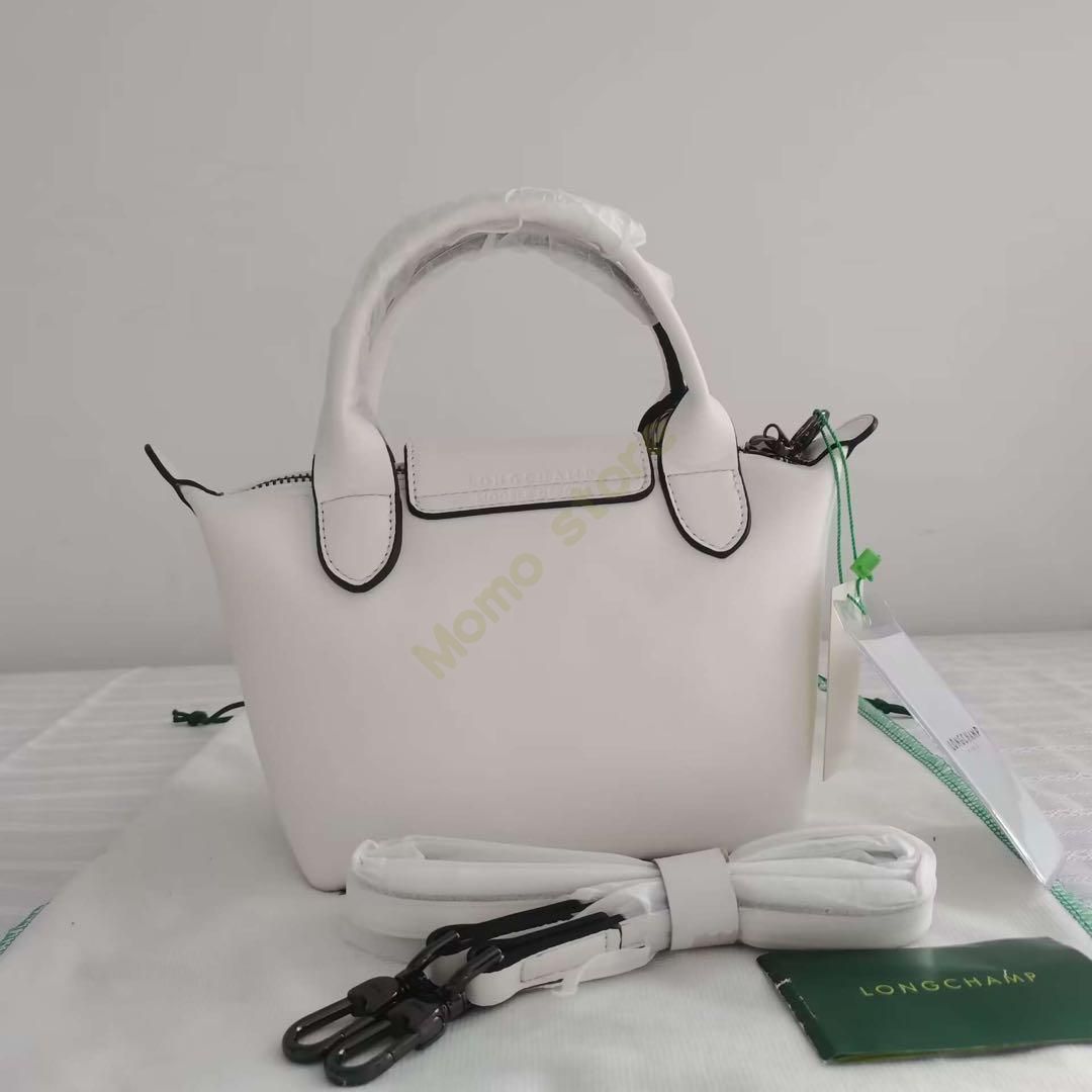 新品、未使用 ロンシャン ルプリアージュ キュイール XS 3way 薄いピンク 新品、未使用 ロンシャン ルプリアージュ キュイール XS 3way