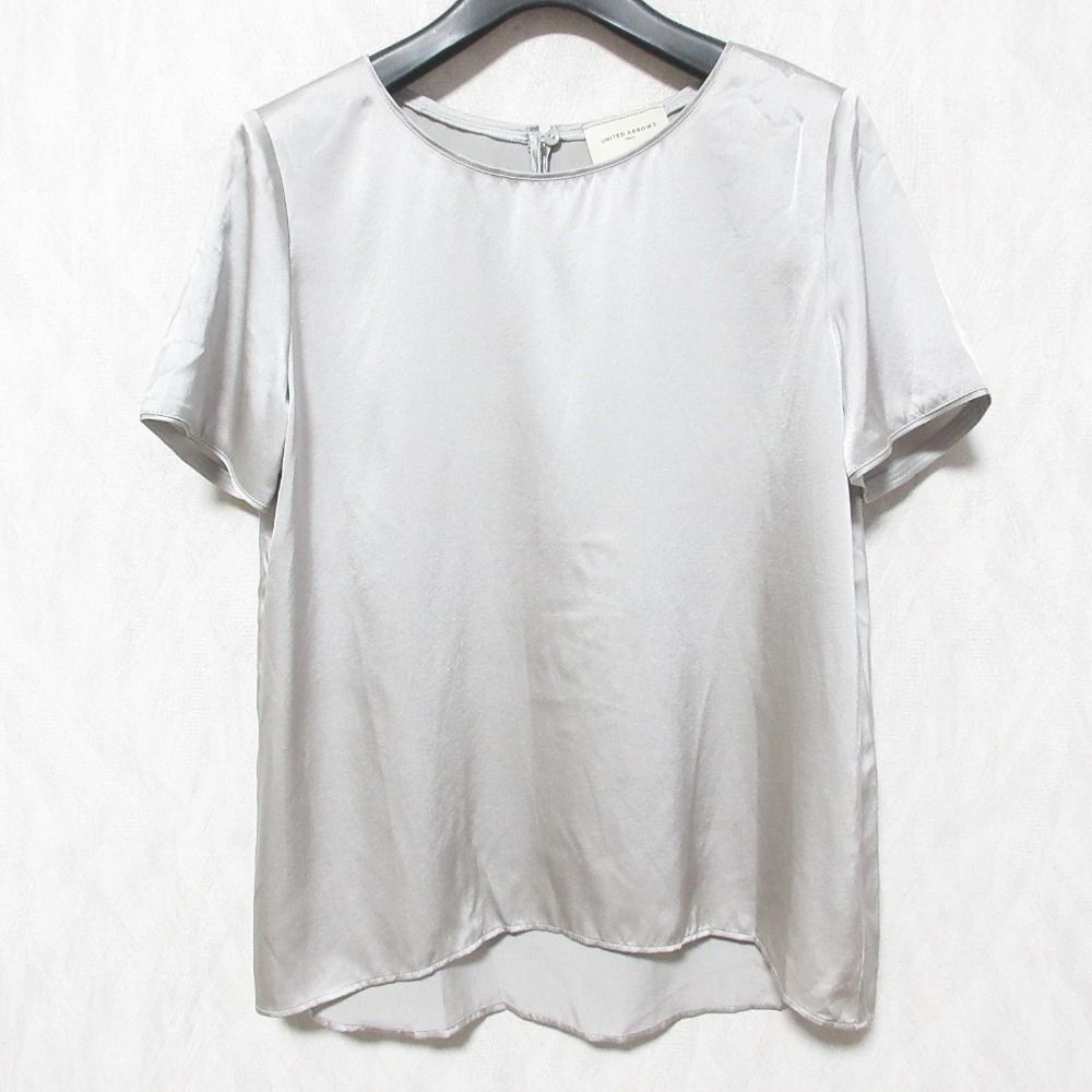 美品 UNITED ARROWS ユナイテッドアローズ ストレッチ 半袖 シルクブラウス カットソー シルバーカラー レディース 古着 中古 美品 UNITED ARROWS ユナイテッドアローズ ストレッチ 半袖