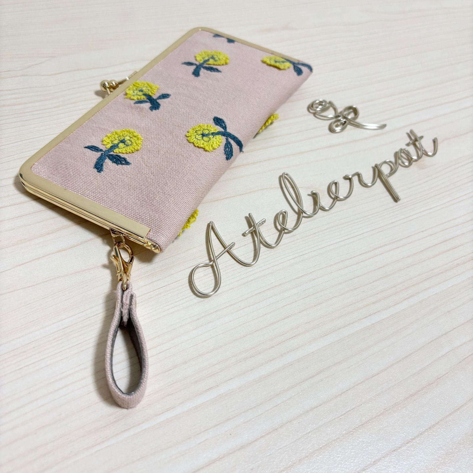 new❣ 木玉口金 パッチワークがま口バッグ☆ミナペルホネン ハンドメイド new❣ 木玉口金 パッチワークがま口バッグ☆ミナペルホネン