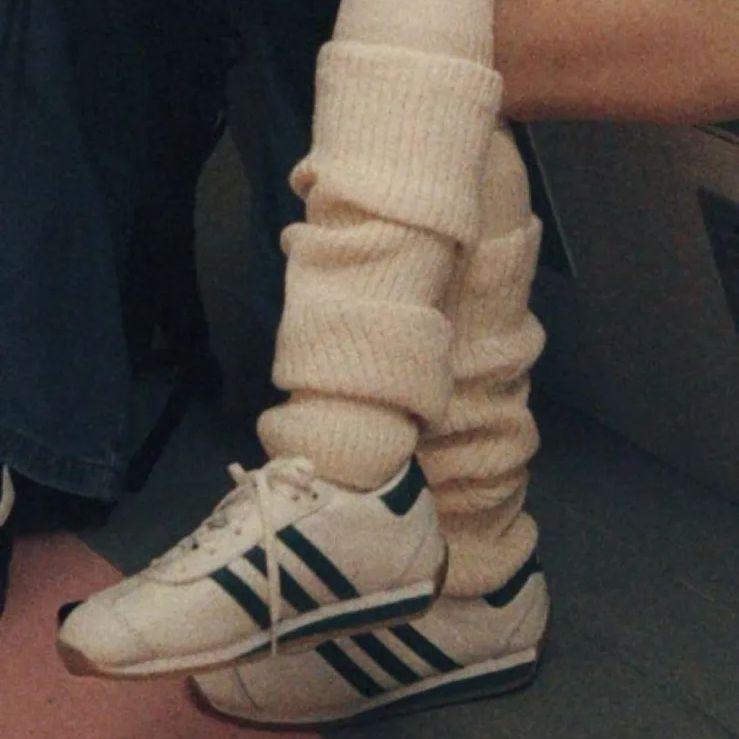 adidas クリーム色 レッグウォーマー 新品未使用 アディダス adidas クリーム色 レッグウ オーマー 新品未使用