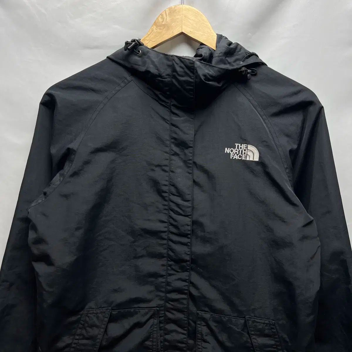 THE NORTH FACE ブラック ウィンドブレーカー S THE NORTH FACE マウンテンパーカー ウインドブレーカー 日本未