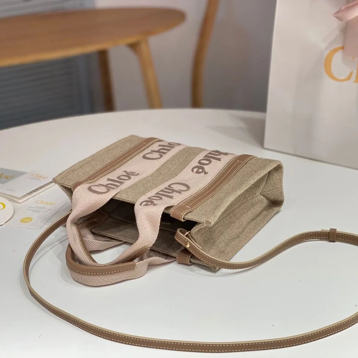 新品未使用】CHLOE クロエ Chloe ショルダーバッグ chloe トートバッグ スモール ショルダー付き 2WAY キャンバストート  並行輸入品 - メルカリ