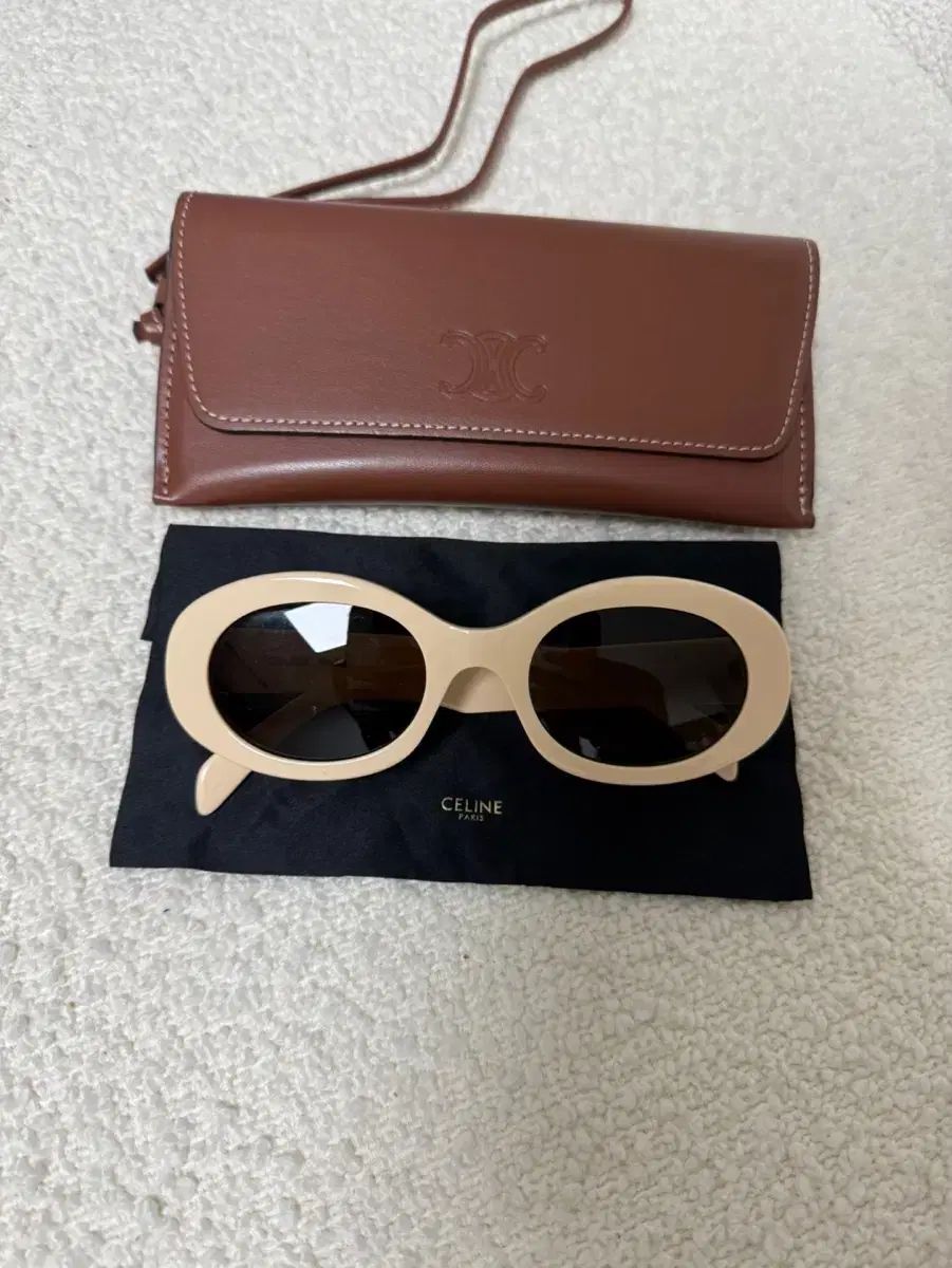 美品　CELINE トリオンフ01 アセテート CELINE トリオンフ 01 サングラス / アセテート (CELINE
