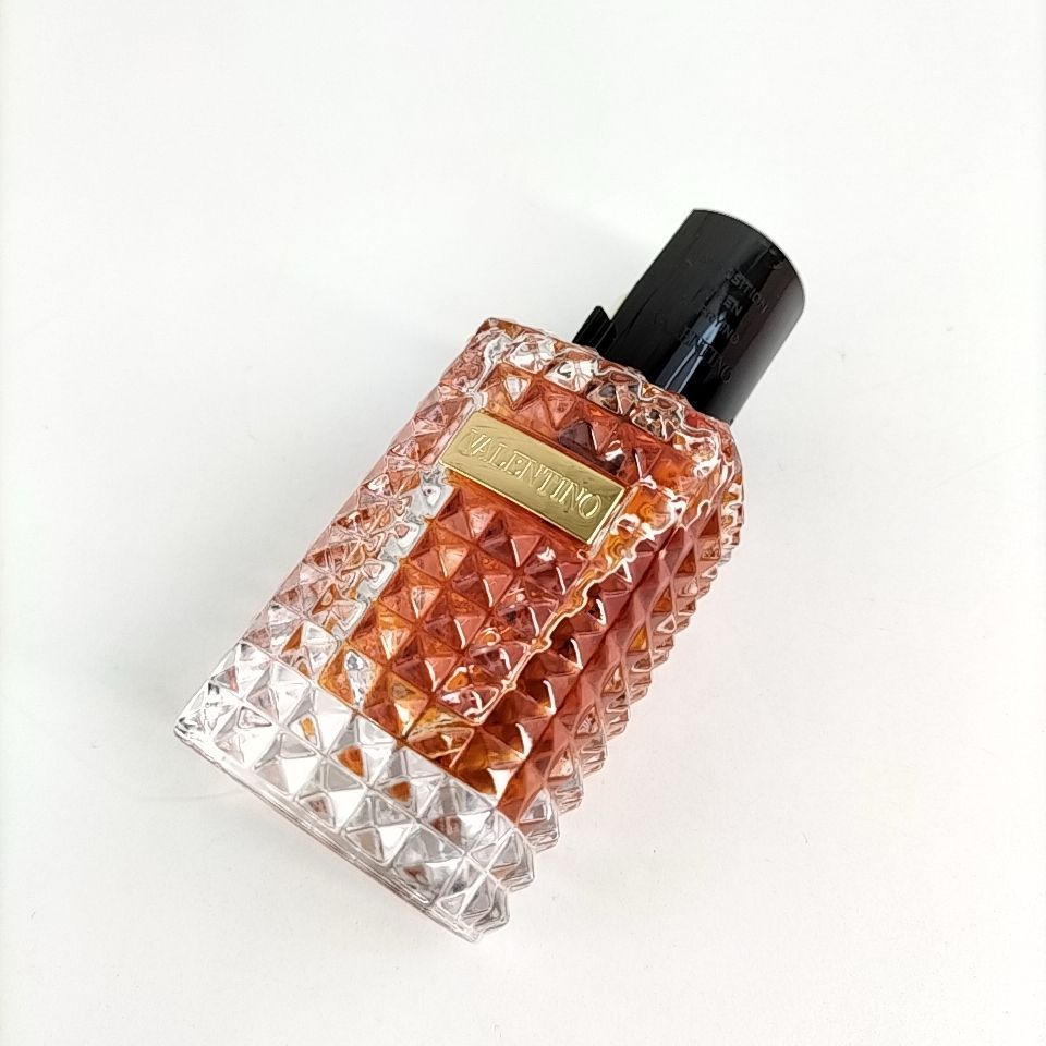 正規品 ヴァレンティノ　ドンナ アクア 50ml オーデトワレ Amazon.co.jp: VALENTINO(ヴァレンティノ) ヴァレンティノ