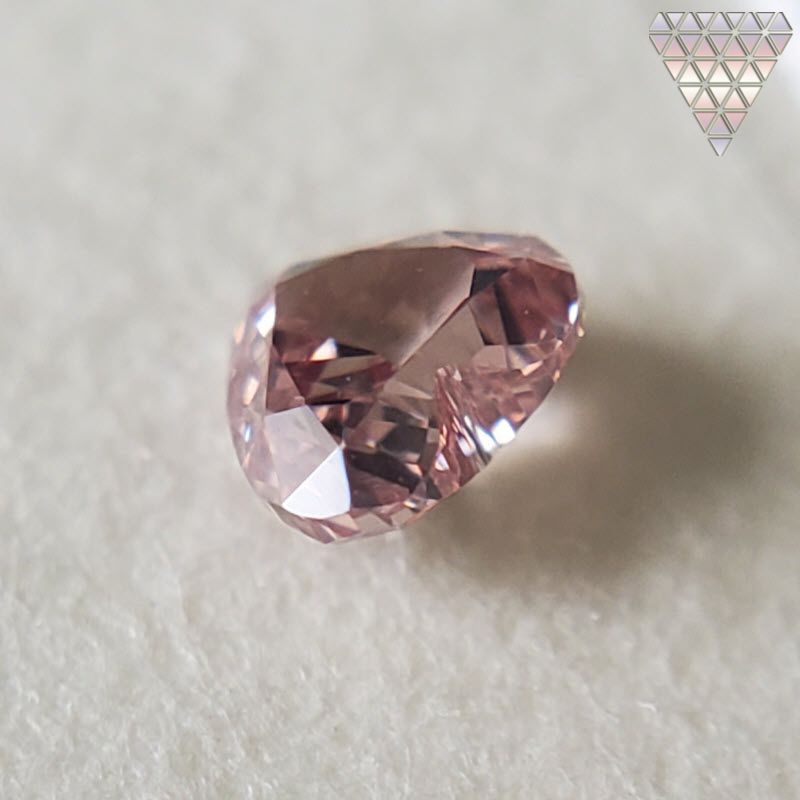 0.053 ct FANCY INTENSE PINK SI2 HEART CGL 天然 ダイヤモンド