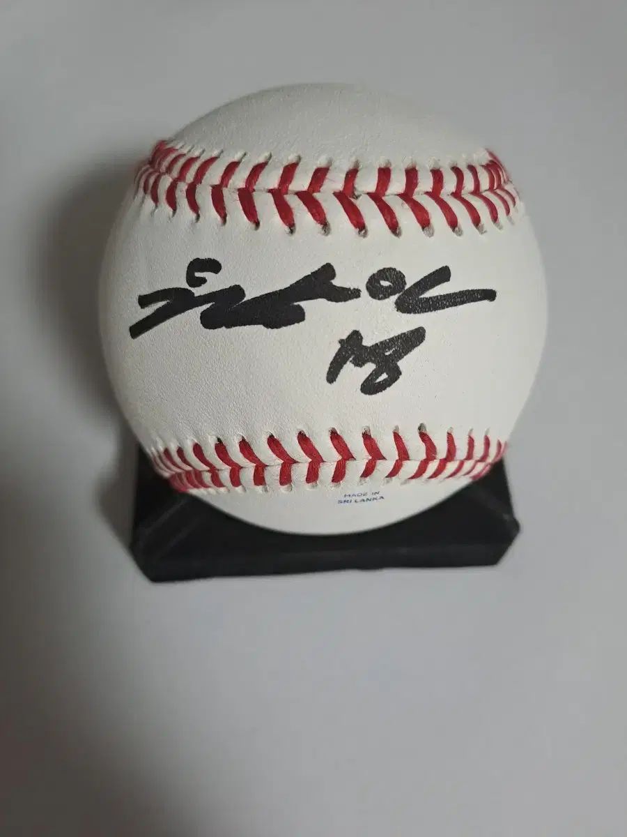 サムスン ライオンズ 元兌仁 ウォン·テイン サインボール 2025 年 kbo パブリックフィギュア