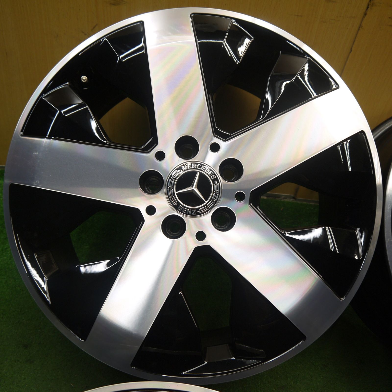 送料無料] 新車外し☆ベンツ GLB クラス X247 純正 ホイール 18インチ