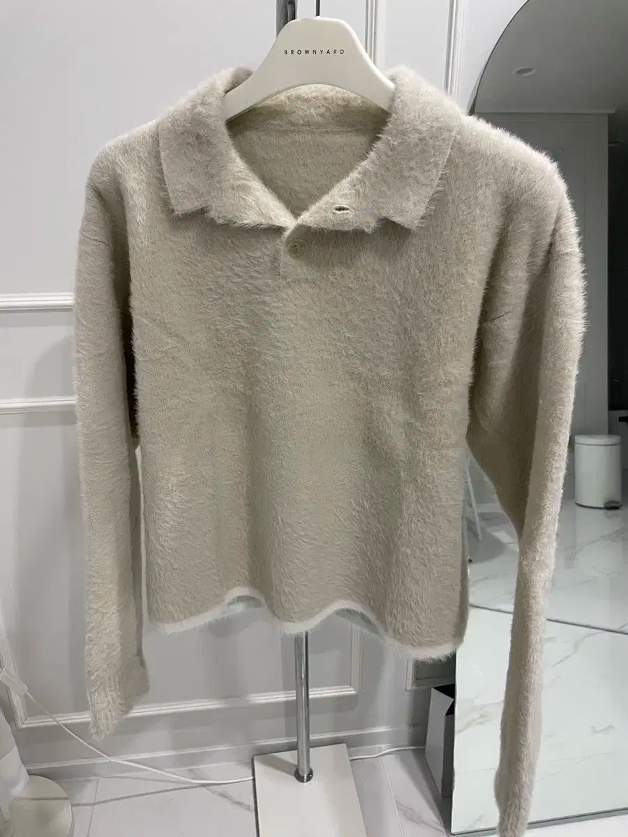 JACQUEMUS ジャックムス または ポロ ネーブ ふわふわ 長袖 ロングスリーブ オフ 白 ニット セーター M