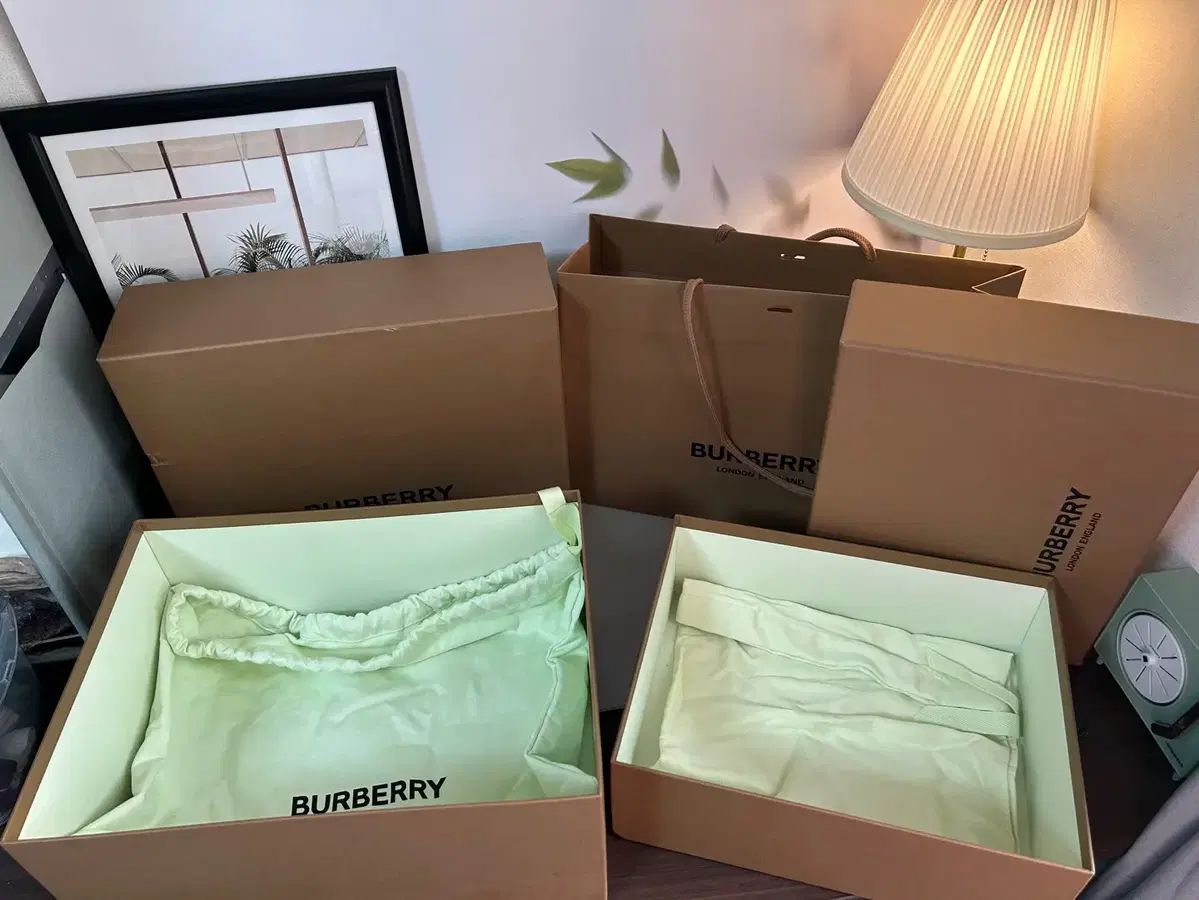 BURBERRY バーバリー スーツケースボックス ダストバッグ セット