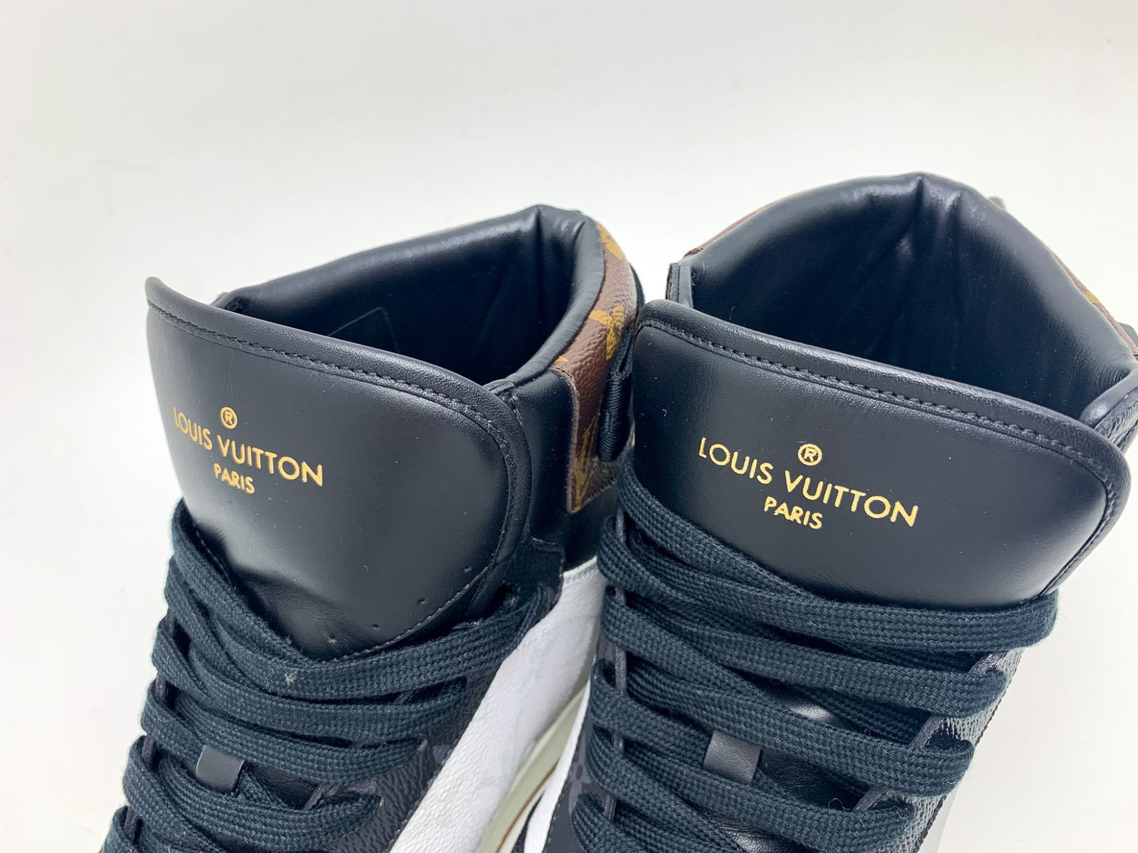 LOUIS VUITTON ルイヴィトン 1A44VS リヴォリライン ハイカット